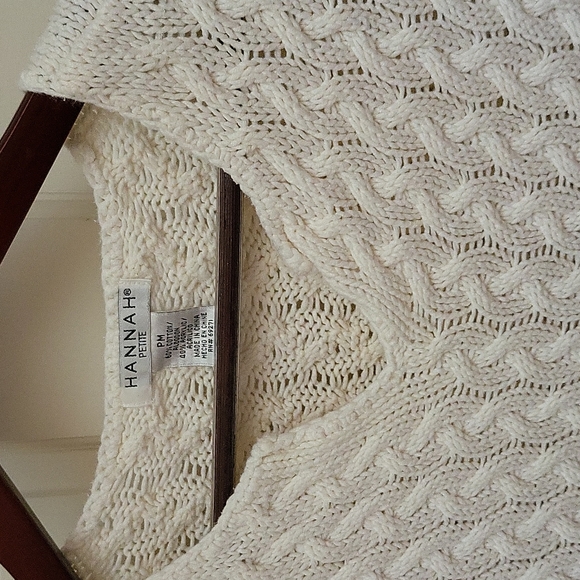 Hannah cable knit sweater, size PM - Picture 2 of 4